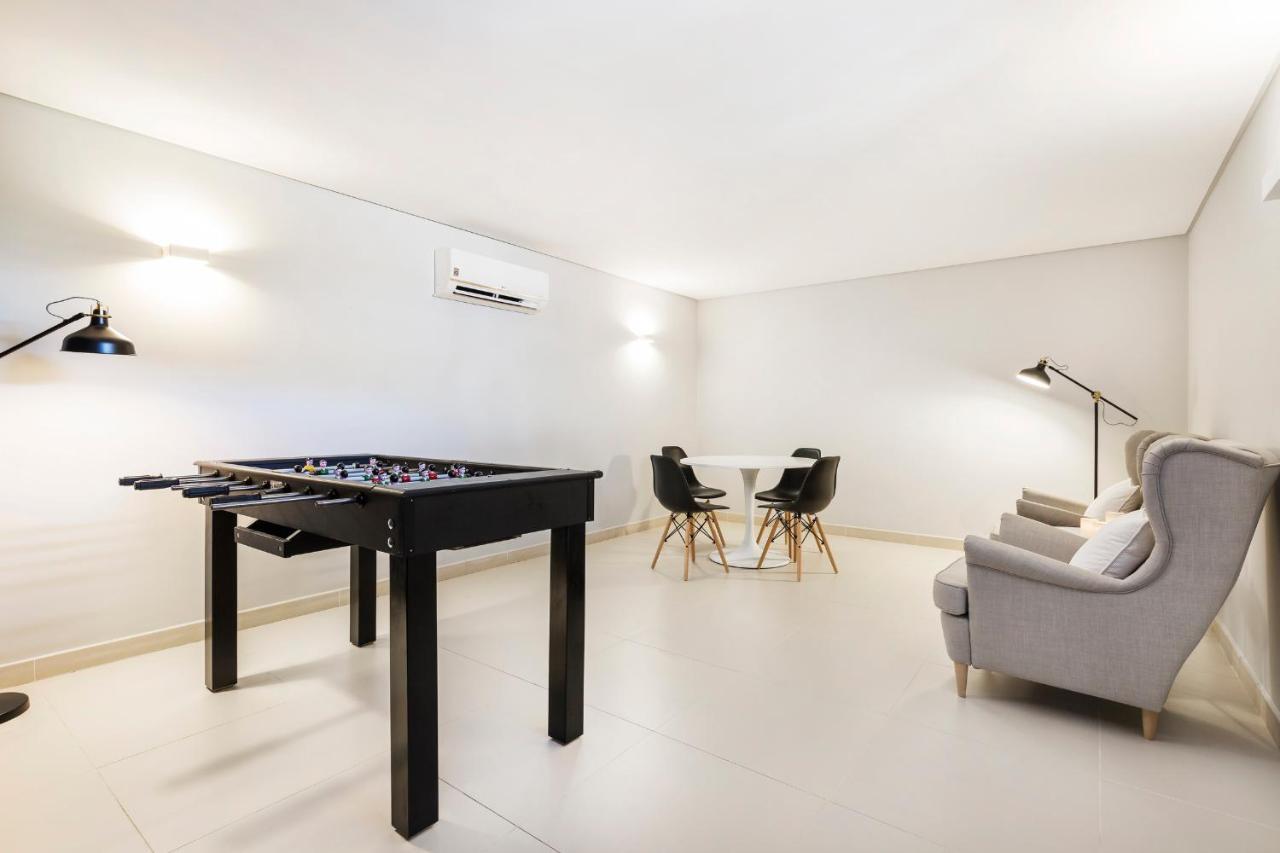 The Crest Hotel Almancil Luaran gambar